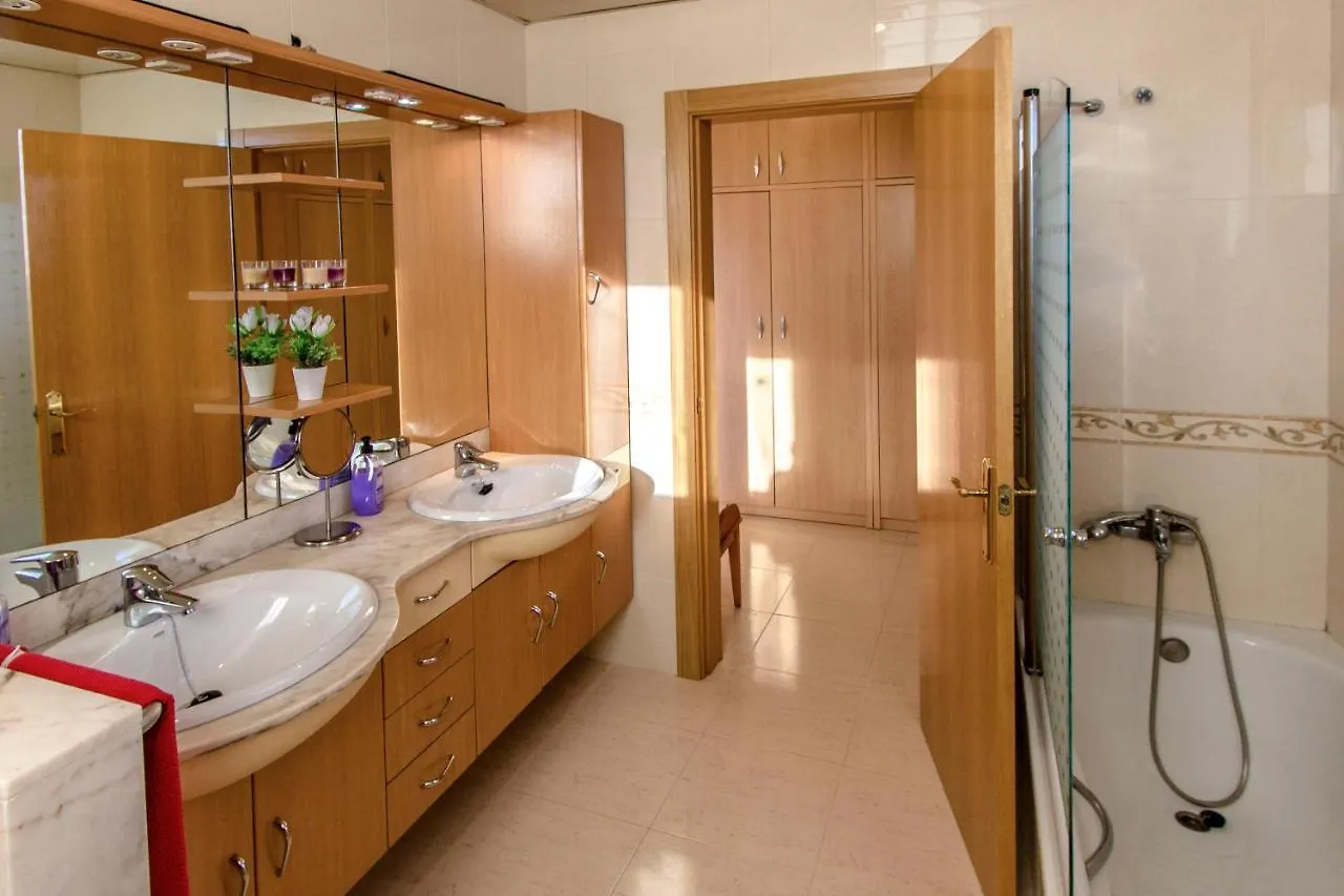 Casa Montse Bara Holiday home Roda de Bara