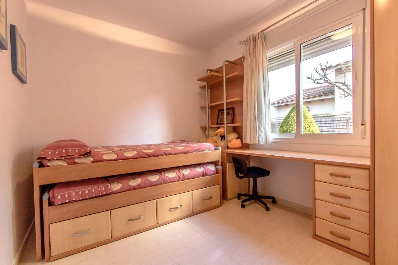 Casa Montse Bara Holiday home Roda de Bara
